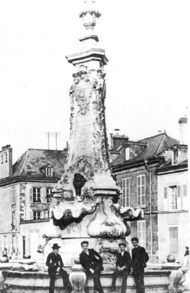 Reims,La seconde fontaine Godinot 1904 Reims,La seconde fontaine Godinot 1904