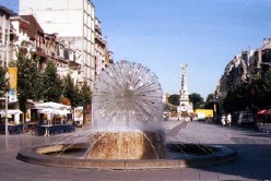 Place Drouet d'Erlon  Reims, fontaine de la Libert et fontaine Sub