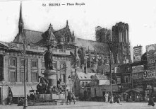 March aux fleurs place Royale   Reims